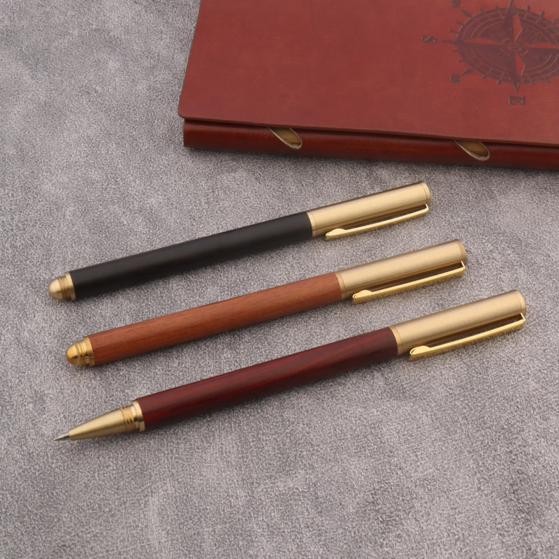 Stylo à bille roulante en lait - Woodworking School avis et prix